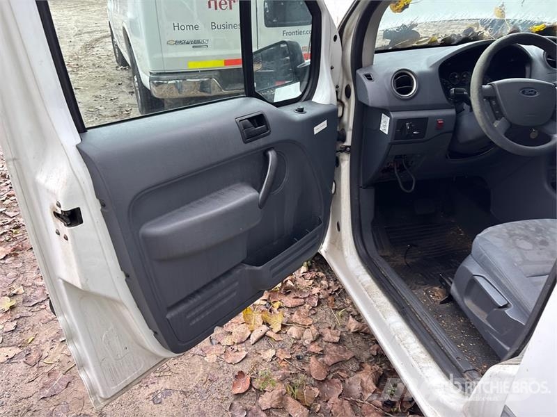 Ford Transit Connect Pakettiautot