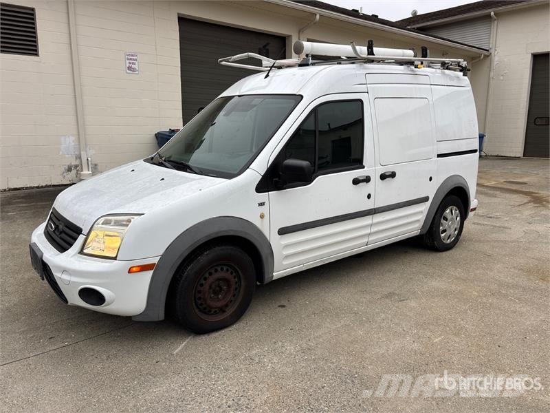 Ford Transit Connect Pakettiautot