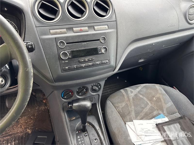 Ford Transit Connect Pakettiautot