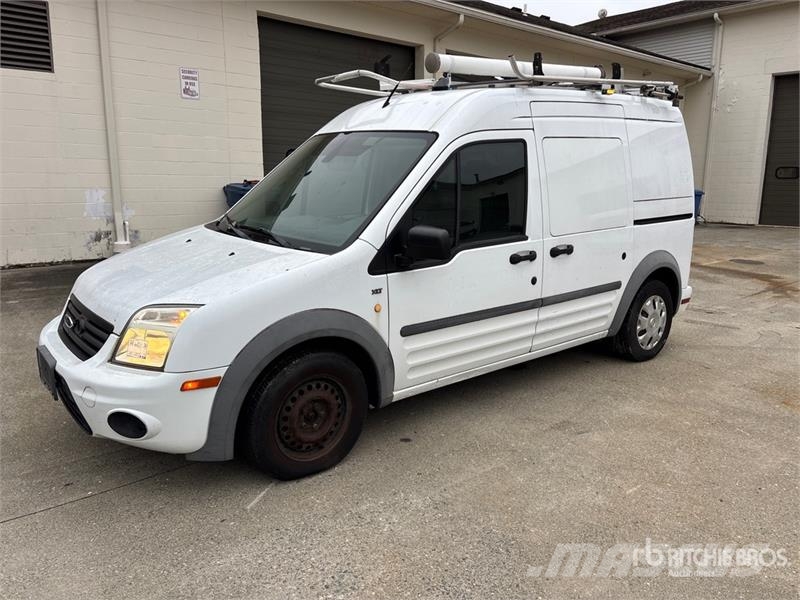 Ford Transit Connect Pakettiautot