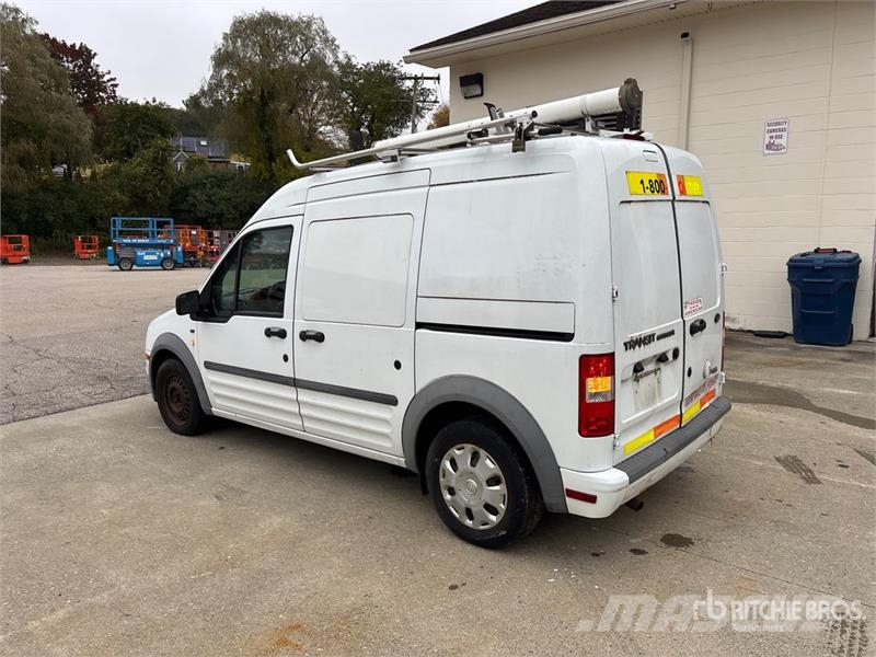 Ford Transit Connect Pakettiautot