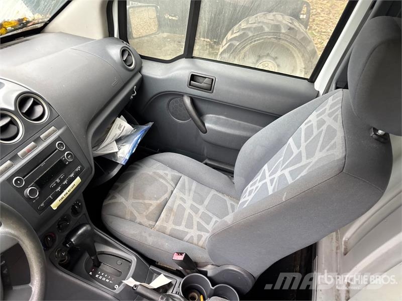 Ford Transit Connect Pakettiautot