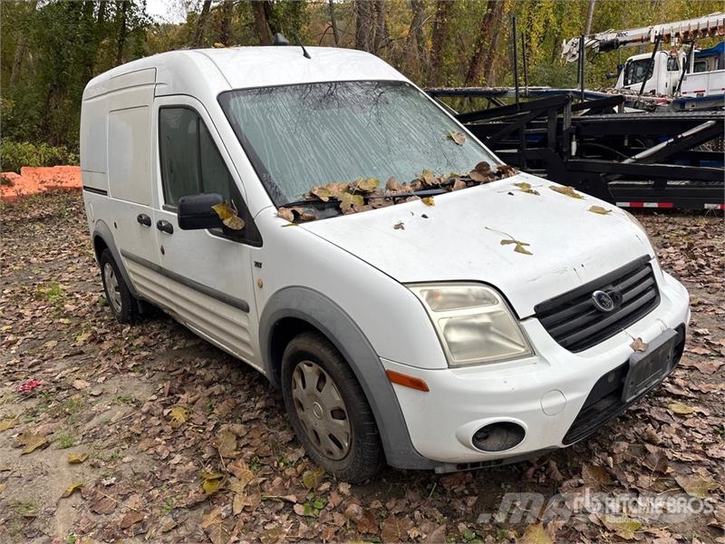Ford Transit Connect Pakettiautot