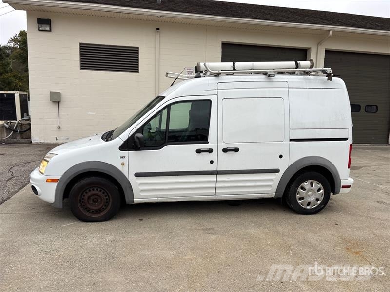 Ford Transit Connect Pakettiautot