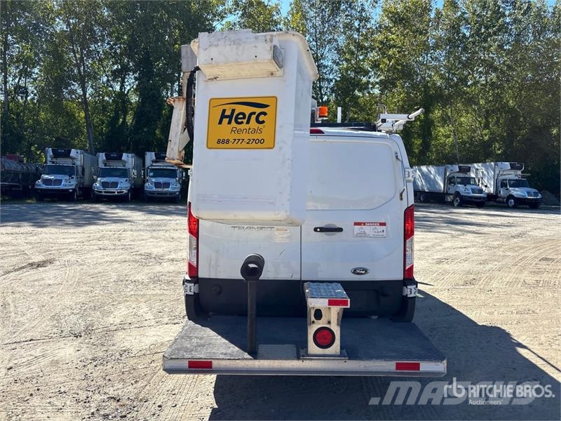 Ford Versalift VANTEL29NE-01 30 ft on  Ford Transit 350 Auto korvtõstukid
