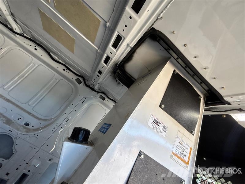 Ford Versalift VANTEL29NE-01 30 ft on  Ford Transit 350 Auto korvtõstukid
