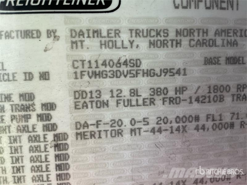 Freightliner 114SD 组合/真空油槽车