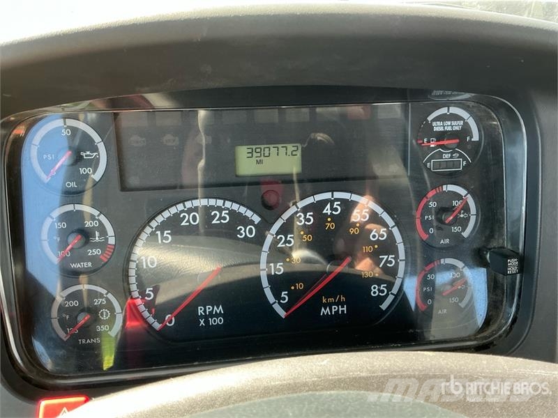 Freightliner 114SD Kombiji / vakuumski kamioni
