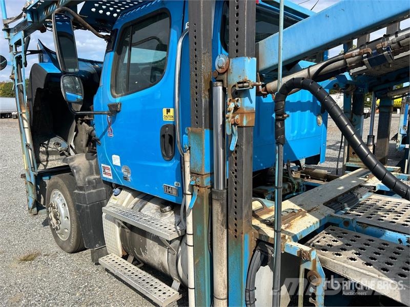 Freightliner 114SD 6x4 Car Carrier Truck Avtotransporterji
