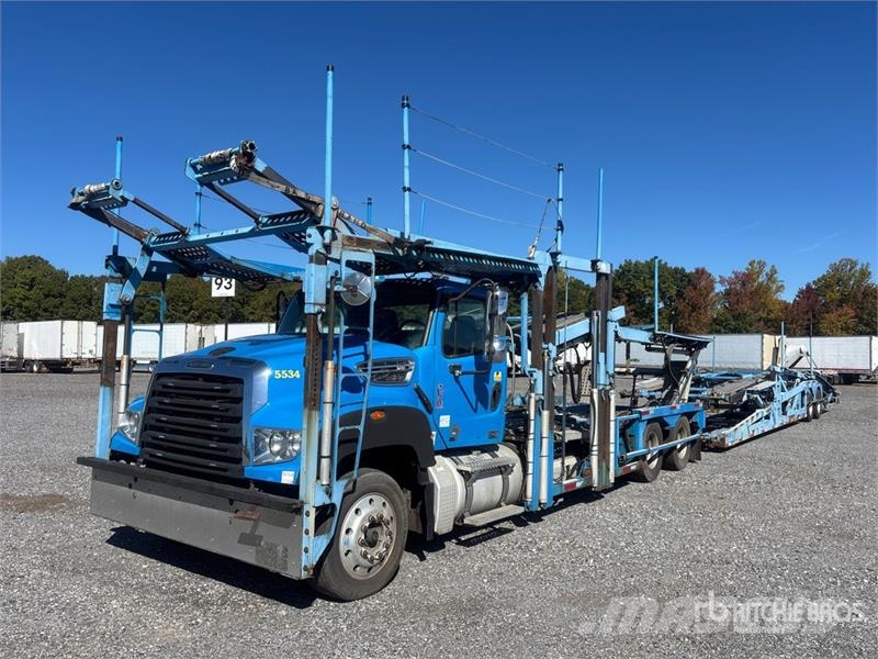 Freightliner 114SD 6x4 Car Carrier Truck Автовозы