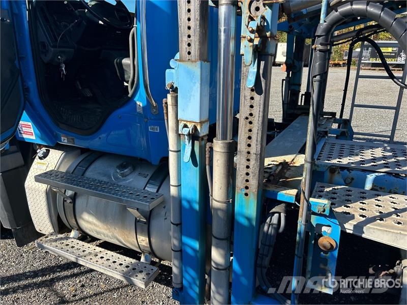 Freightliner 114SD 6x4 Car Carrier Truck Camiones portacoches