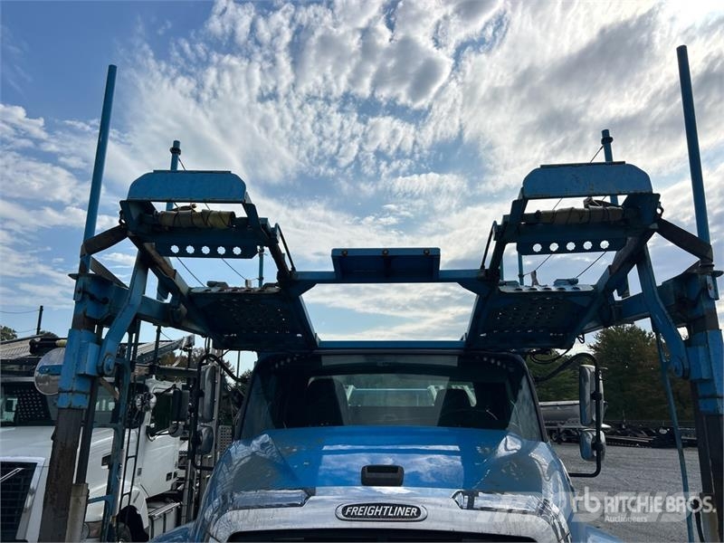 Freightliner 114SD 6x4 Car Carrier Truck Avtotransporterji