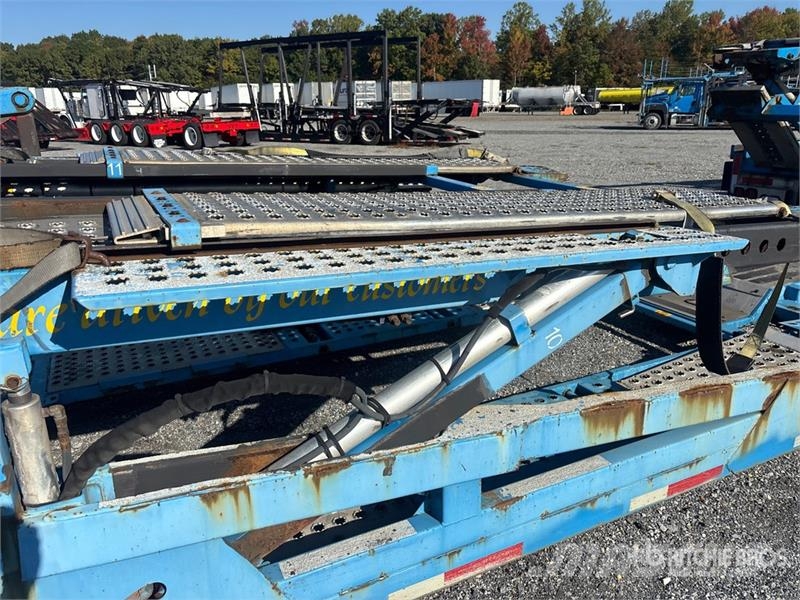 Freightliner 114SD 6x4 Car Carrier Truck Avtotransporterji