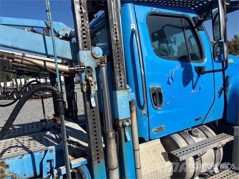 Freightliner 114SD 6x4 Car Carrier Truck Avtotransporterji