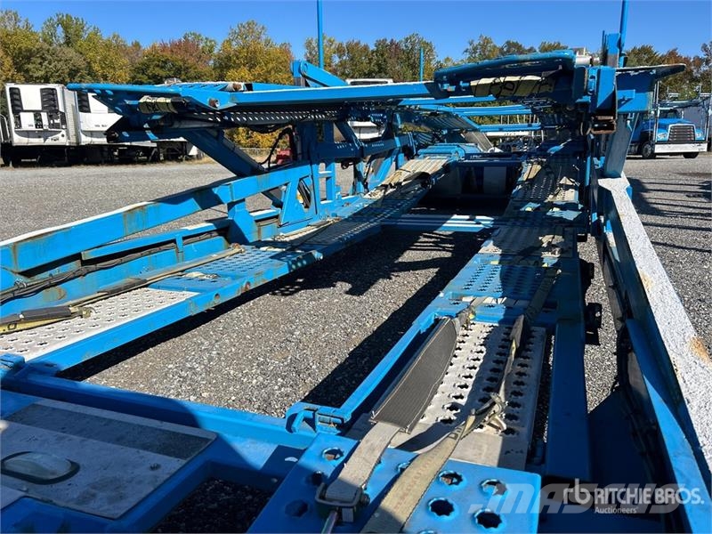 Freightliner 114SD 6x4 Car Carrier Truck Camiones portacoches