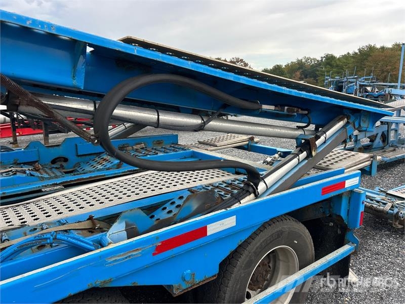 Freightliner 114SD 6x4 Car Carrier Truck Camion porte engin