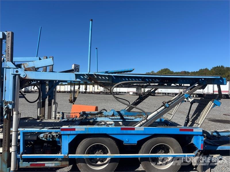 Freightliner 114SD 6x4 Car Carrier Truck Автовозы
