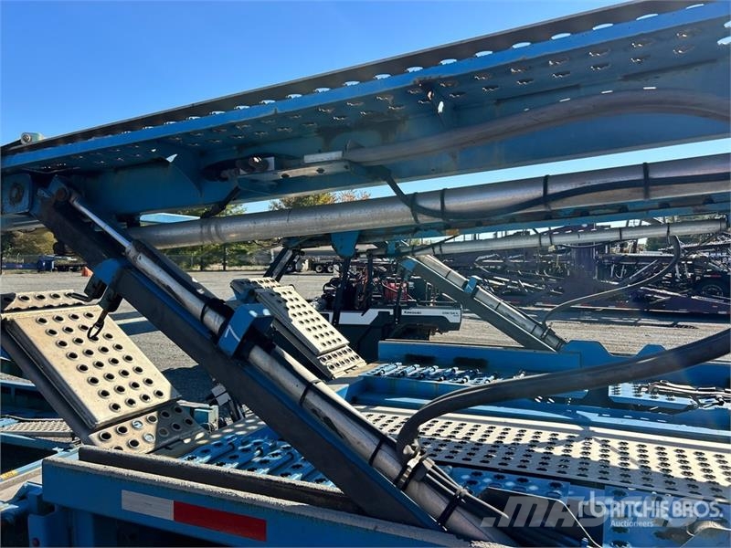 Freightliner 114SD 6x4 Car Carrier Truck 運輸車輛