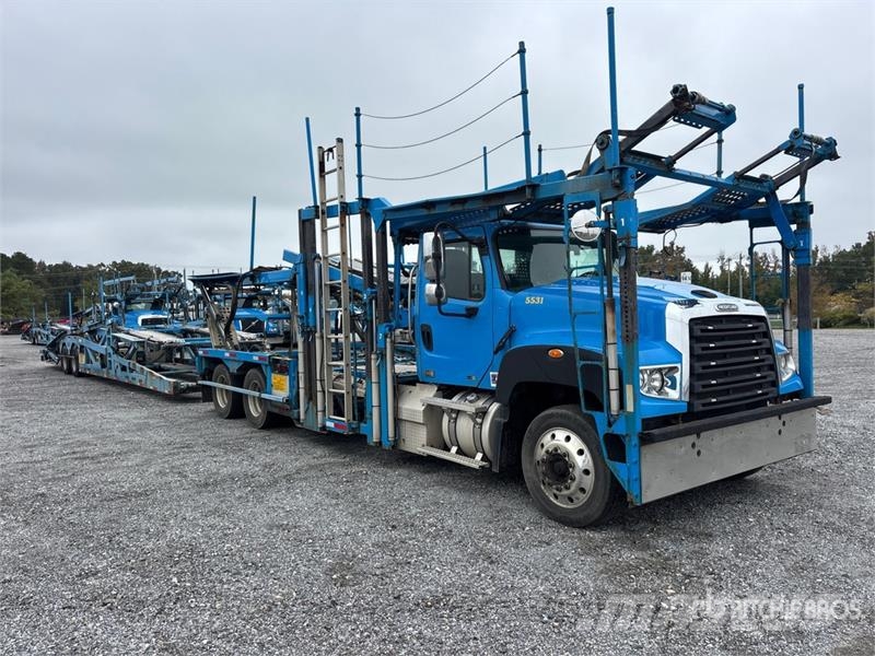 Freightliner 114SD 6x4 Car Carrier Truck مركبات النقل