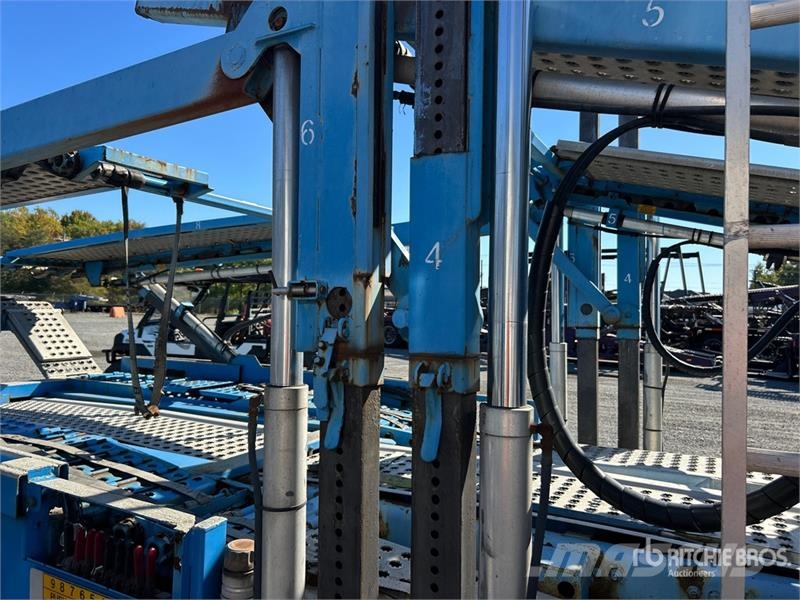Freightliner 114SD 6x4 Car Carrier Truck 運輸車輛