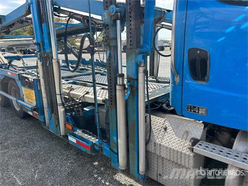 Freightliner 114SD 6x4 Car Carrier Truck Avtotransporterji