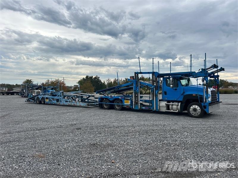 Freightliner 114SD 6x4 Car Carrier Truck Camion porte engin