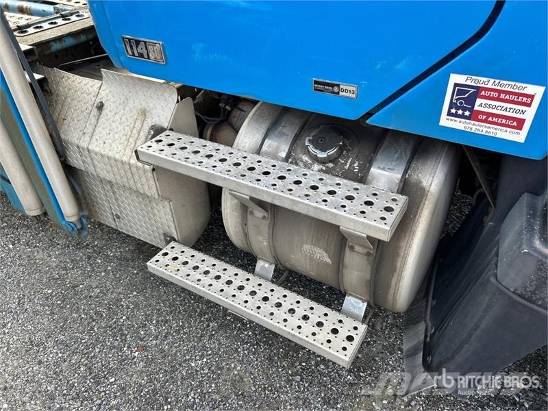 Freightliner 114SD 6x4 Car Carrier Truck Avtotransporterji