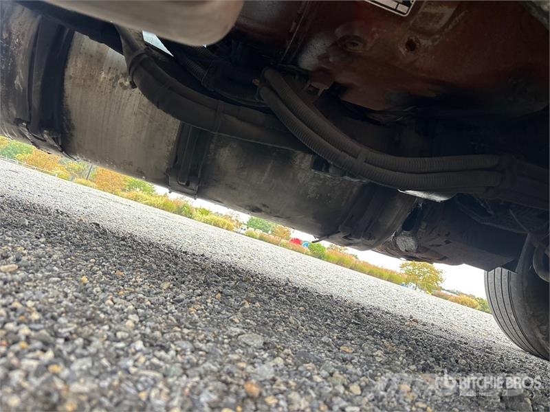 Freightliner 114SD 6x4 Car Carrier Truck Autotransporter
