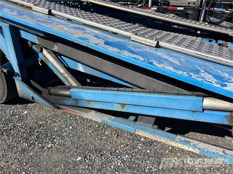 Freightliner 114SD 6x4 Car Carrier Truck 運輸車輛