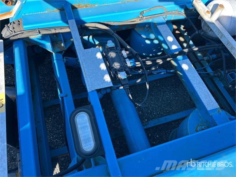Freightliner 114SD 6x4 Car Carrier Truck Camiones portacoches