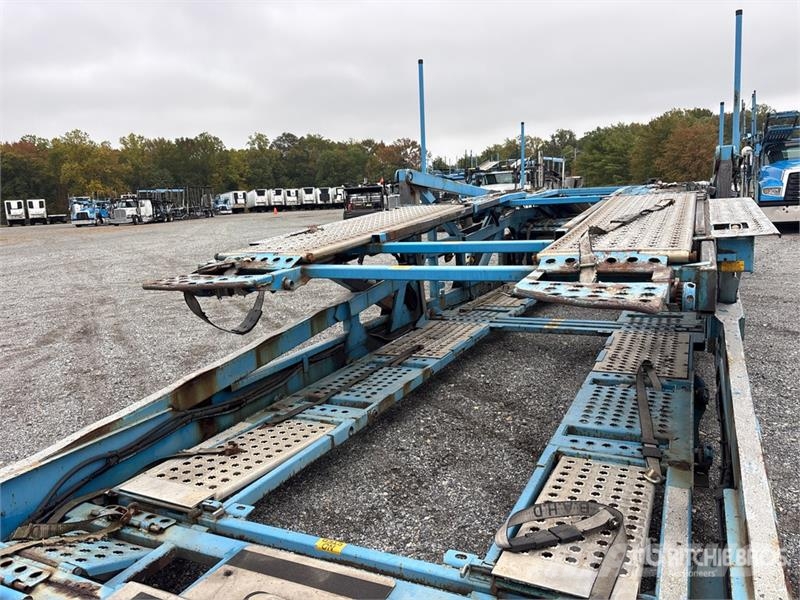 Freightliner 114SD 6x4 Car Carrier Truck Autotransporter