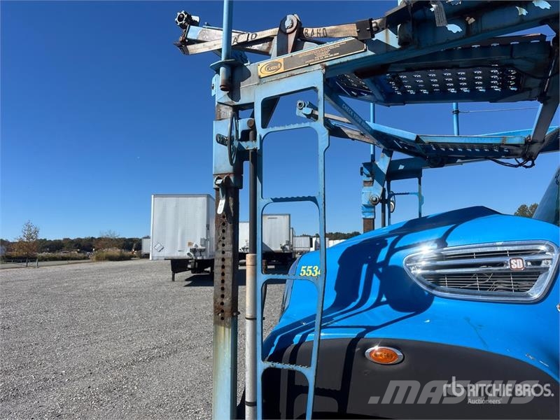 Freightliner 114SD 6x4 Car Carrier Truck Автовозы