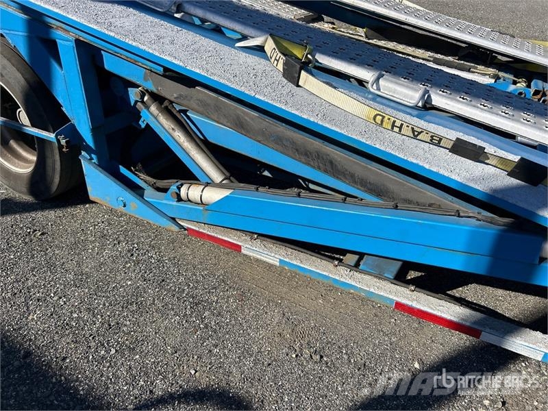 Freightliner 114SD 6x4 Car Carrier Truck Camiones portacoches