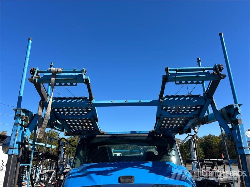 Freightliner 114SD 6x4 Car Carrier Truck 運輸車輛