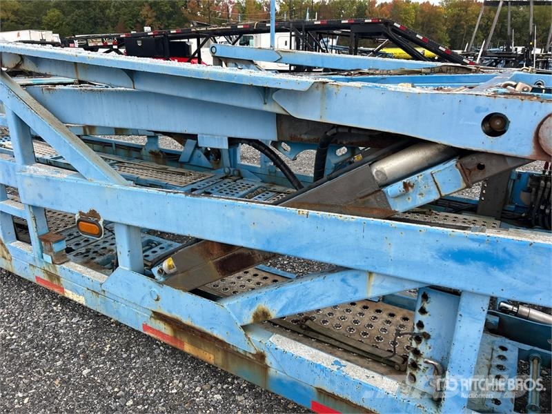 Freightliner 114SD 6x4 Car Carrier Truck Camion porte engin