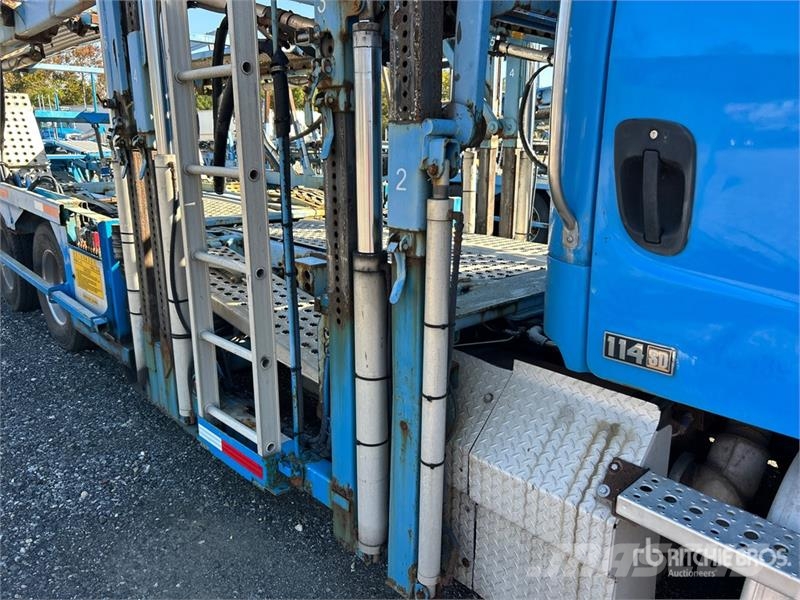 Freightliner 114SD 6x4 Car Carrier Truck Camiones portacoches