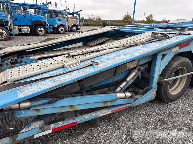 Freightliner 114SD 6x4 Car Carrier Truck Autotransporter