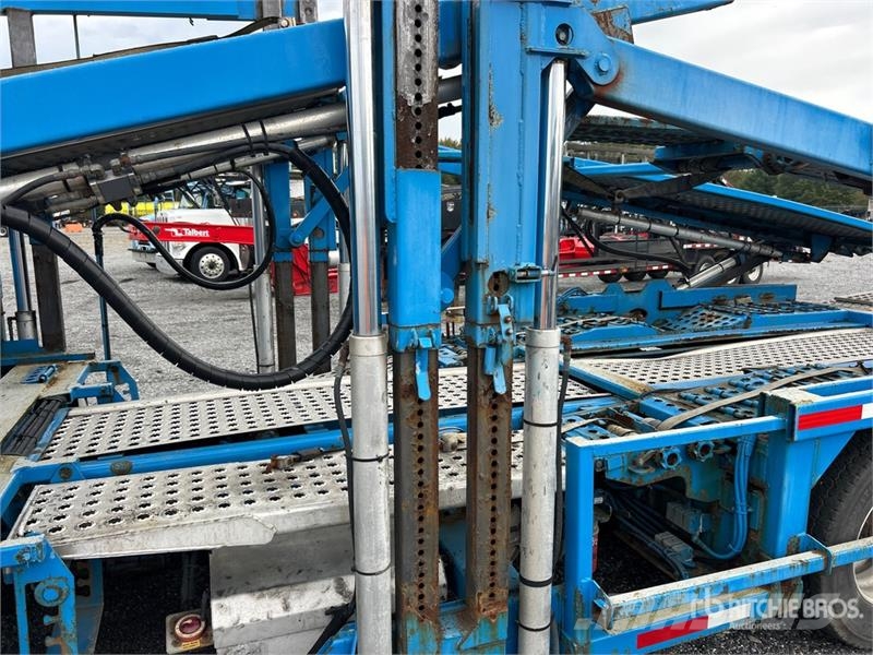 Freightliner 114SD 6x4 Car Carrier Truck Camion porte engin