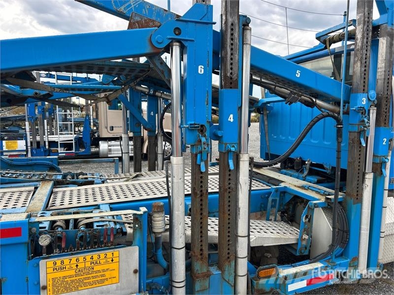 Freightliner 114SD 6x4 Car Carrier Truck Camion porte engin