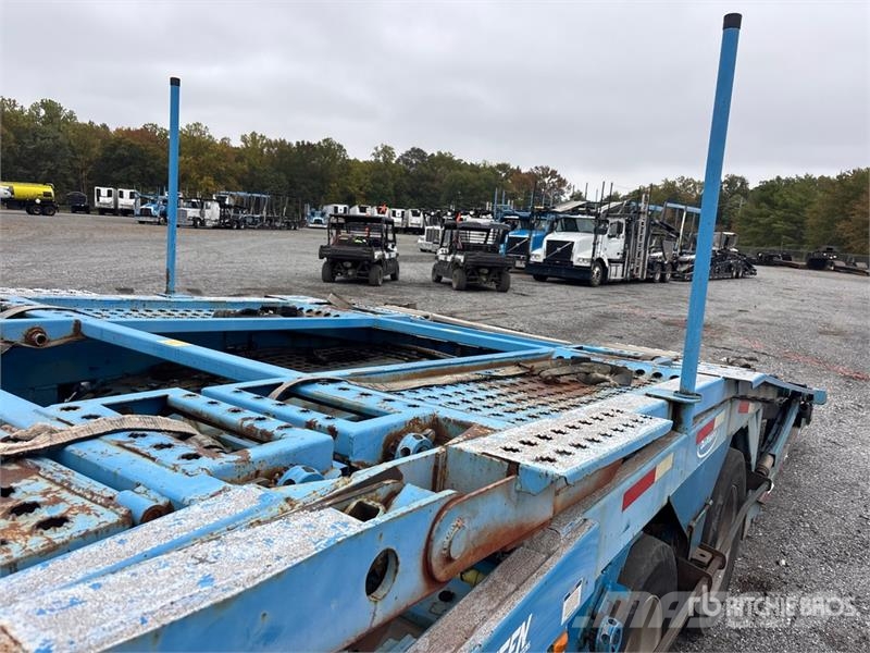 Freightliner 114SD 6x4 Car Carrier Truck مركبات النقل