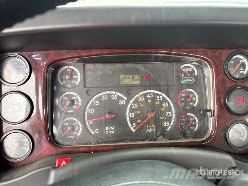 Freightliner 114SD 6x4 Car Carrier Truck Vehicle transporters