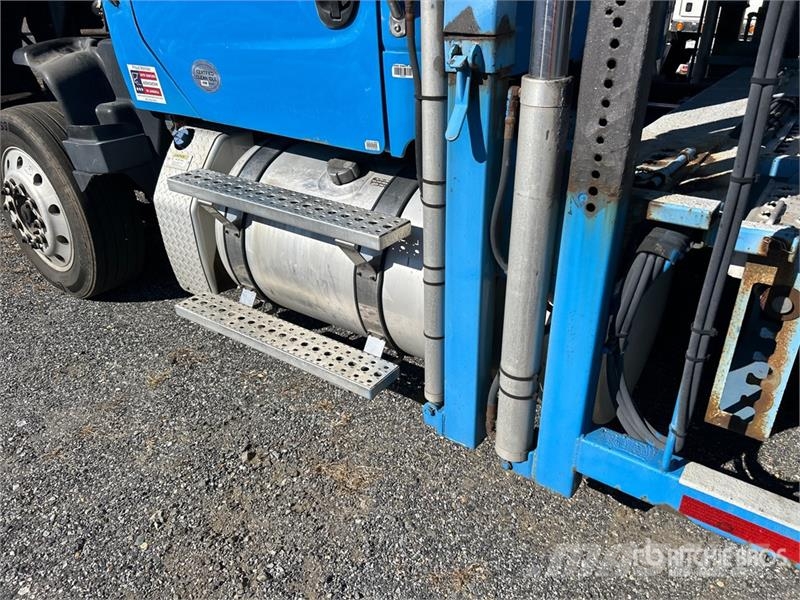 Freightliner 114SD 6x4 Car Carrier Truck 運輸車輛