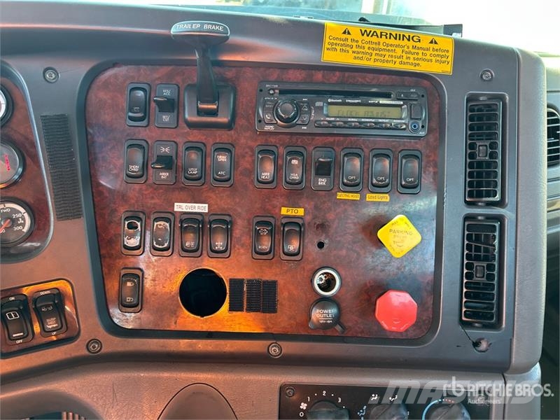 Freightliner 114SD 6x4 Car Carrier Truck Camiones portacoches