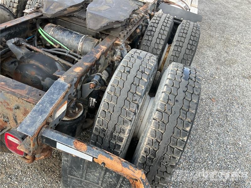 Freightliner 6x4 T/A Day Cab Truck Tractor Trekkers