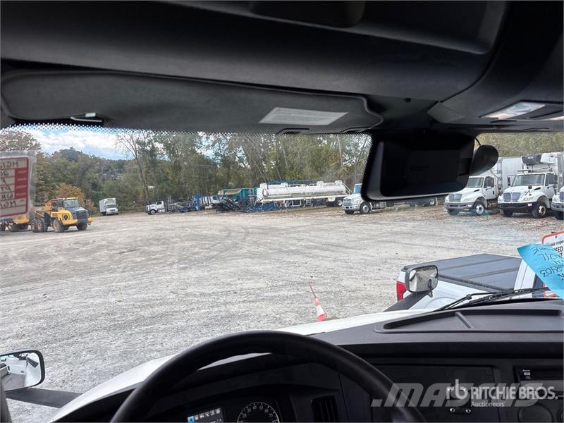 Freightliner Cascadia 126 Влекачи