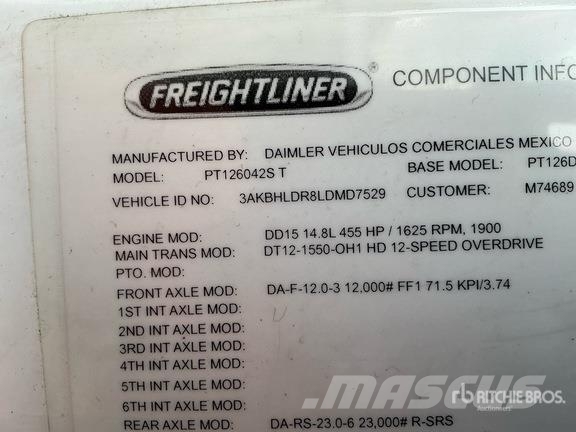 Freightliner Cascadia 126 وحدات الجر
