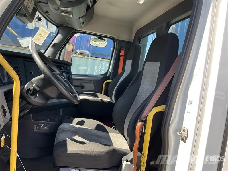 Freightliner Cascadia 126 Prime Movers