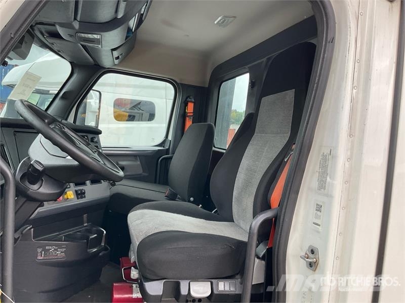 Freightliner Cascadia 126 Prime Movers
