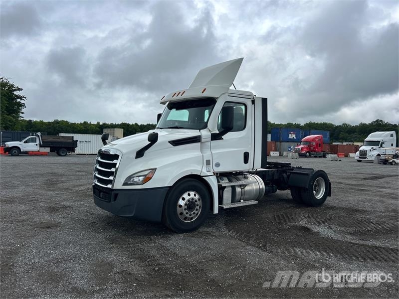 Freightliner Cascadia 126 Prime Movers