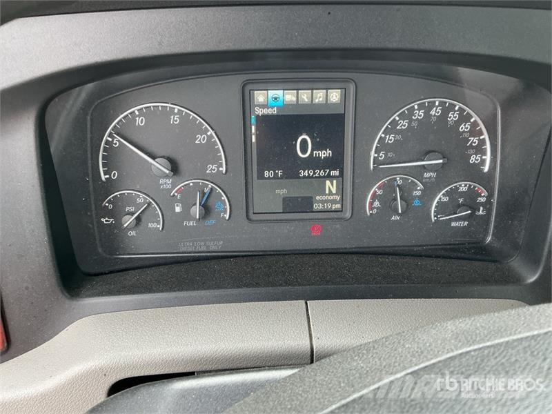 Freightliner Cascadia 126 وحدات الجر